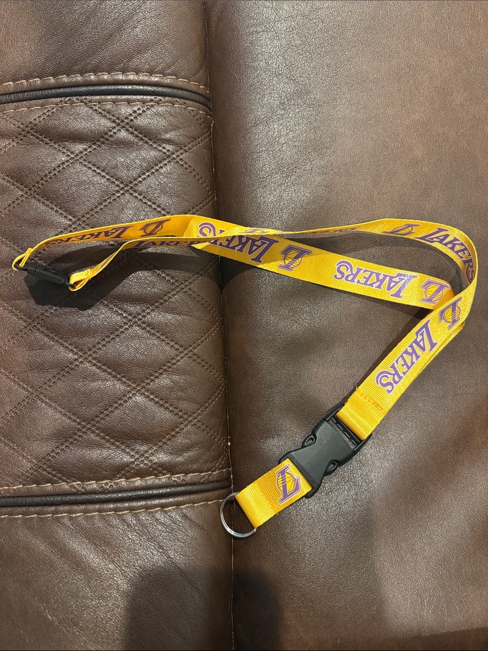 Los Angeles Lakers Yellow Logo Lanyard - Official Team Design